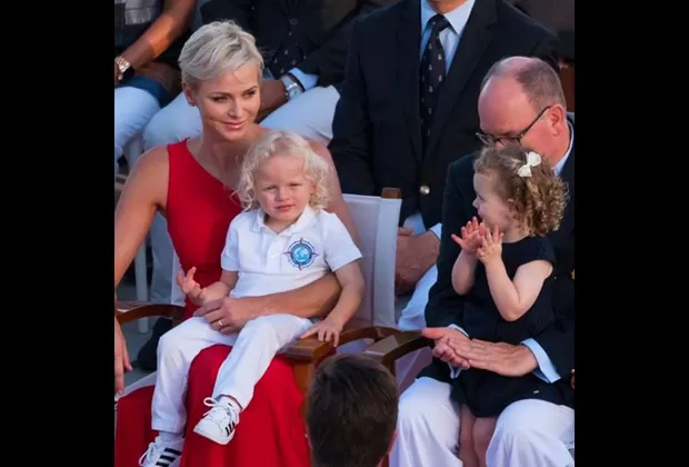 Hijos mellizos de los príncipes de Mónaco enternecen las redes con estas fotos