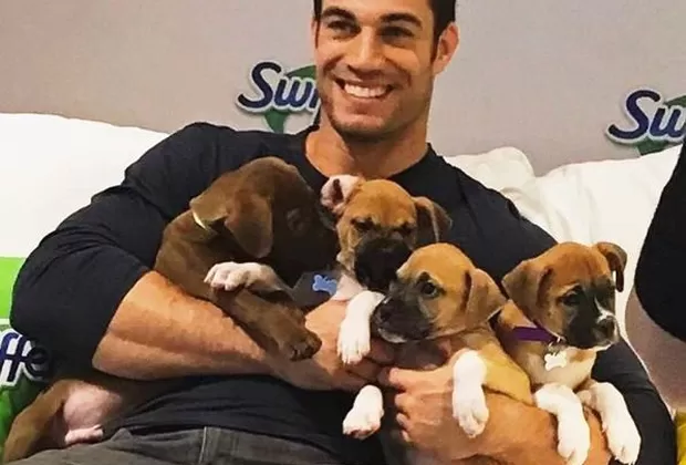 Instagram: el veterinario más sexy del mundo causa furor entre seguidoras