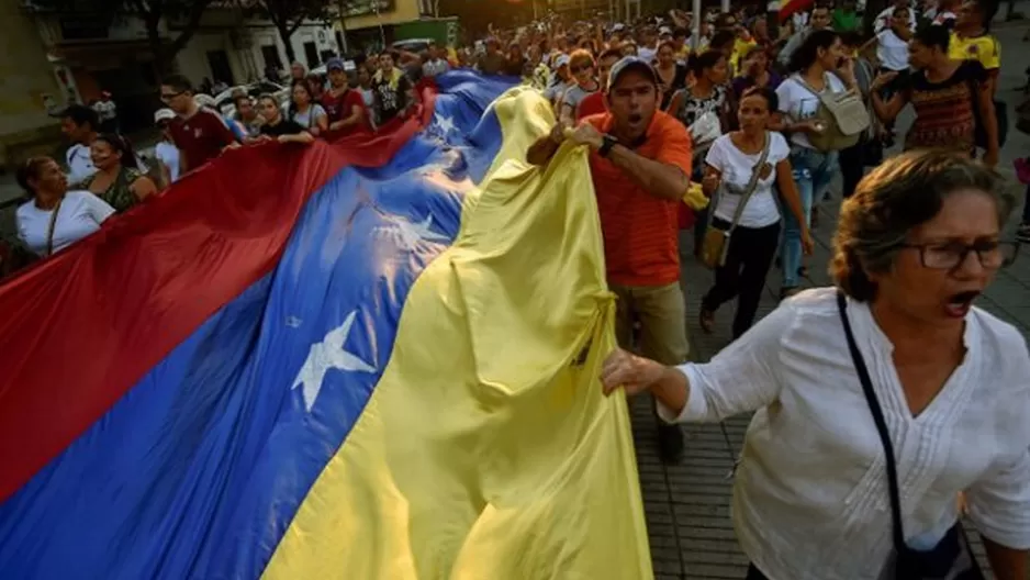 Les pidieron &quot;hacer lo correcto&quot; y permitir el ingreso de ayuda humanitaria el s&aacute;bado a Venezuela. (Foto: El Mundo)