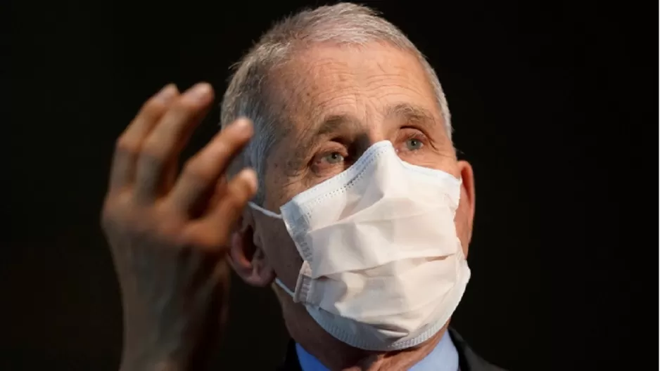 Anthony Fauci considera probable que la variante británica del coronavirus ya esté en Estados Unidos. Foto: AFP referencial