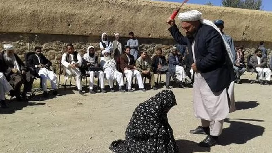 El padre, que estaba separado de su esposa, golpeó a la niña con un cilindro de plástico y una caña bambú en diversas partes del cuerpo,