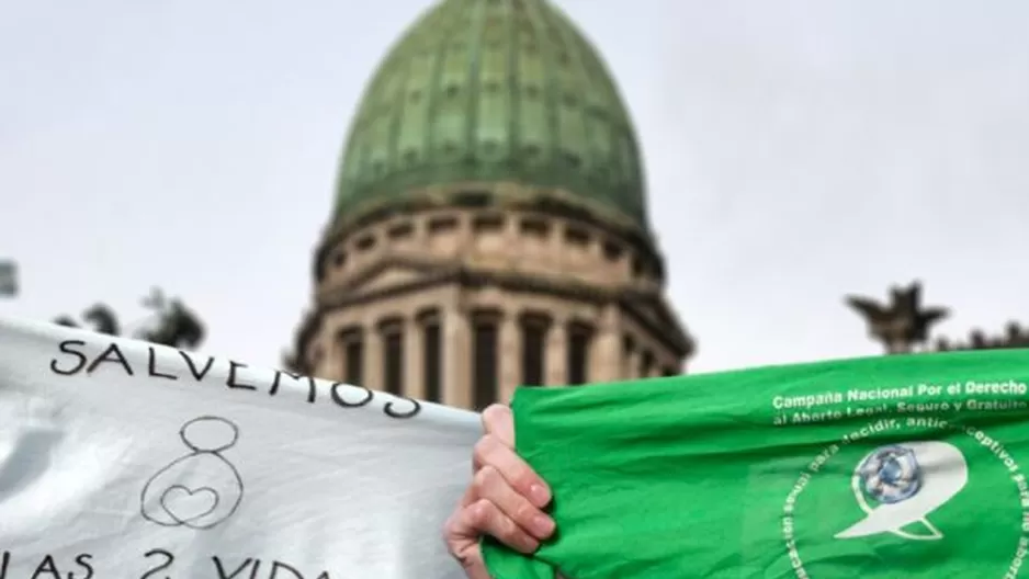 Sectores feministas apoyados por legisladores buscan promover un referemdum para respaldar una nueva presentaci&oacute;n legislativa el a&ntilde;o pr&oacute;ximo. (Imagen: www.sitioandino.com.ar)