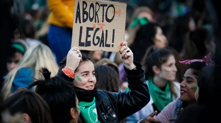 Argentina: presentan nuevo proyecto de ley de aborto legal en el Congreso. Foto: EFE Argentina: presentan nuevo proyecto de ley de aborto legal en el Congreso. Foto: EFE