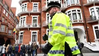 Assange está refugiado en la embajada de Ecuador en Londres desde 2012. Foto: AFP