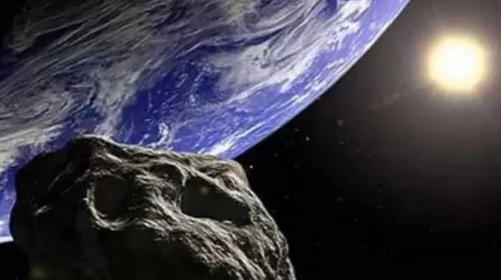 Asteroide de tamaño de un campo de fútbol se acercará a la tierra Asteroide de tamaño de un campo de fútbol se acercará a la tierra
