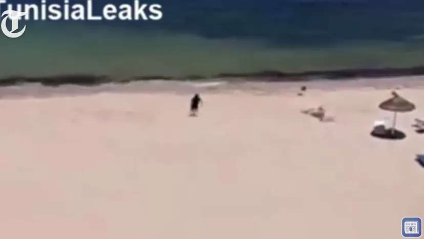 Túnez: video muestra a autor de atentado caminando por la playa en medio de cadáveres

