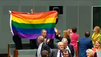 Australia: Parlamento aprueba ley sobre matrimonio homosexual. Video: AFP