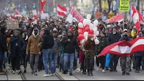 Austria: 10 000 personas, entre ellas neonazis, protestan contra medidas para frenar el coronavirus. Foto: AFP