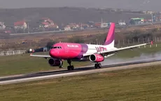 Avión de WizzAir aterriza de emergencia en Bucarest por amenaza de bomba - Noticias de rumania