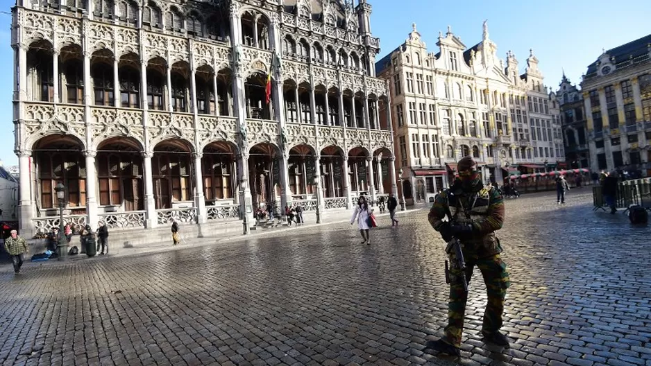 Autoridades en Bruselas. (Vía: AFP)