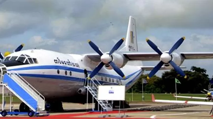 Avión militar se estrelló en Birmania. Foto: EFE Avión militar se estrelló en Birmania. Foto: EFE
