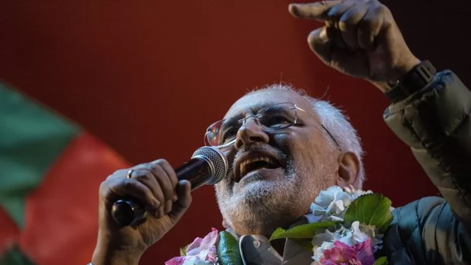 Carlos Mesa denuncia que TSE trata de manipular recuento de votos de elecciones en Bolivia. Foto: AFP