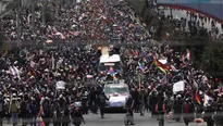 Bolivia: Policía dispersa con gas lacrimógeno masiva marcha contra gobierno de Jeanine Áñez. Foto: EFE/Video: AFP