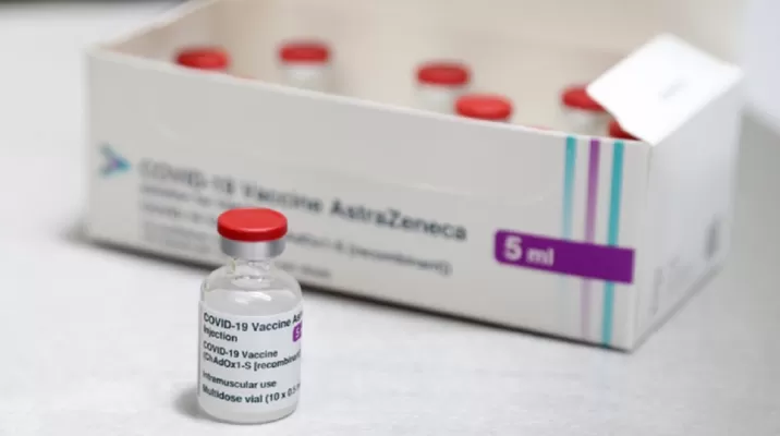 Bolivia recibirá a fines de marzo 2 millones de dosis de la vacuna de Oxford y AstraZeneca contra la COVID-19. Foto: AFP referencial Bolivia recibirá a fines de marzo 2 millones de dosis de la vacuna de Oxford y AstraZeneca contra la COVID-19. Foto: AFP referencial