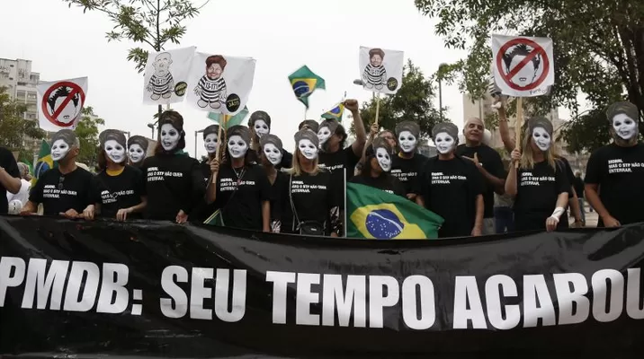 Marchas contra Dilma Rouseff. América Noticia Marchas contra Dilma Rouseff. América Noticia