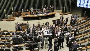 Comenzó sesión parlamentaria que puede decidir futuro de Temer. Video: AFP