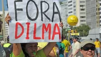 Manifestantes piden la renuncia de la presidenta Dilma Rousseff. (V&iacute;a: AFP)