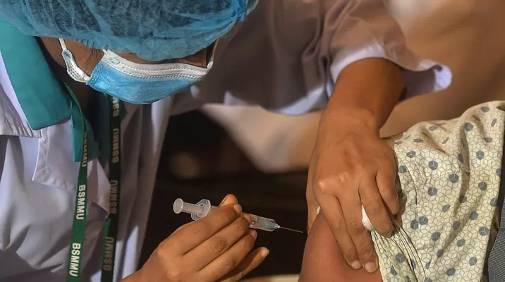Brasil: Río de Janeiro aprueba mezclar dosis de AstraZeneca y Pfizer para embarazadas. Foto: AFP Brasil: Río de Janeiro aprueba mezclar dosis de AstraZeneca y Pfizer para embarazadas. Foto: AFP