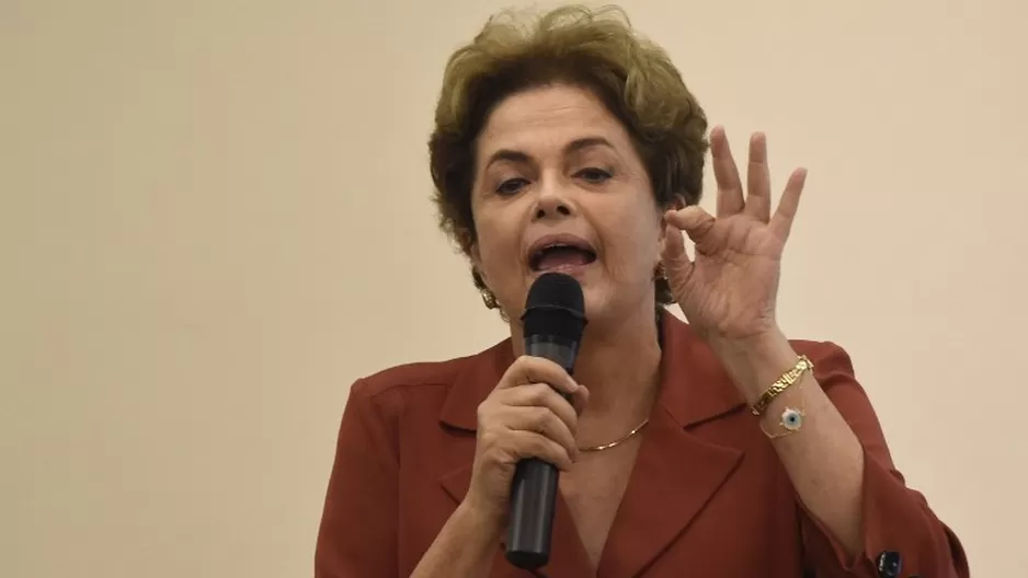 Rousseff podrá elegir si acude a declarar al tribunal o responde el interrogatorio por escrito / AFP