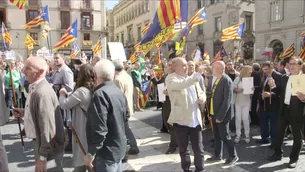 Alcaldes catalanes prorreferéndum desafían al Estado español. Video: AFP