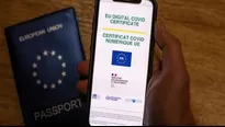 Certificado sanitario de la Unión Europea entra en vigor bajo la sombra de la variante Delta del COVID-19. Foto: AFP