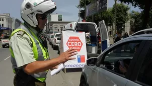 El diplomático circulaba con su vehículo a 123 kilómetros por hora en un tramo de la Autopista del Sol y no tenía licencia de conducir. (Vía: Twitter)