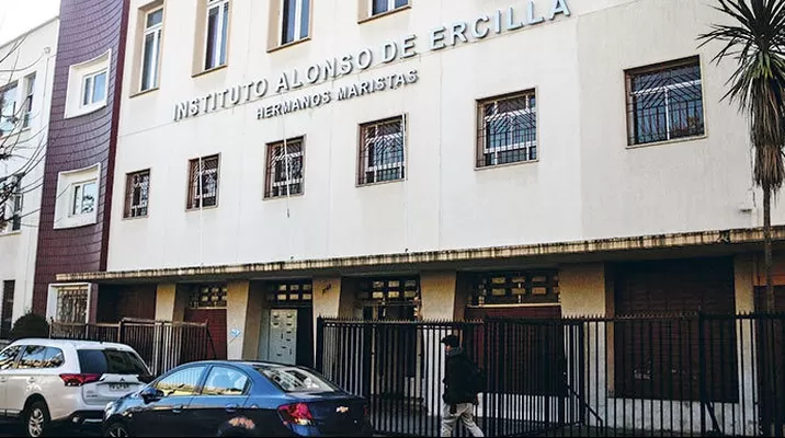 Instituto Alonso de Ercilla de Santiago, colegio de los Hermanos Maristas en Chile. Foto: La Tercera Instituto Alonso de Ercilla de Santiago, colegio de los Hermanos Maristas en Chile. Foto: La Tercera