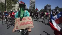 Chile: miles de ciclistas protestaron frente a la casa de Sebastián Piñera. Foto y video: AFP 