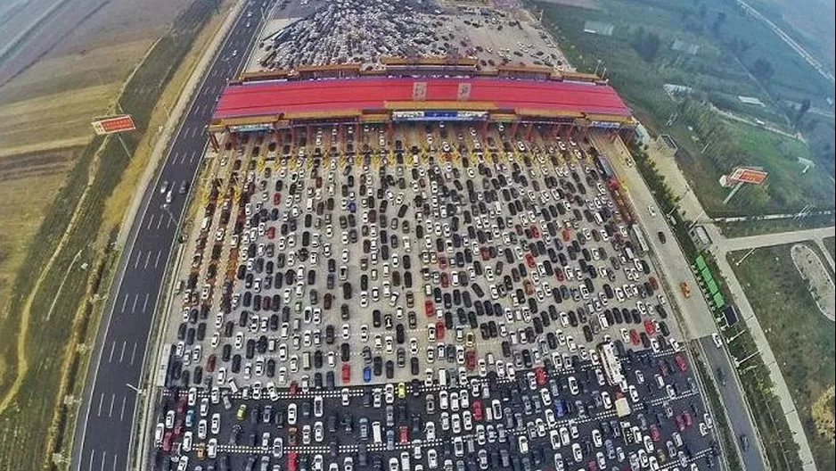 Atasco en China. (V&iacute;a: Twitter)