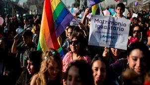 Chile: Senado aprueba el proyecto de ley para legalizar el matrimonio igualitario. Foto referencial: CNN Chile