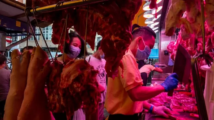 China encuentra coronavirus en pescado de Ecuador y carne de Brasil. Foto: EFE referencial China encuentra coronavirus en pescado de Ecuador y carne de Brasil. Foto: EFE referencial