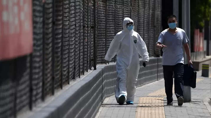 La capital de China, Pekín, extendió el lunes el área de cuarentena para incluir a otros 10 barrios. Foto: AFP La capital de China, Pekín, extendió el lunes el área de cuarentena para incluir a otros 10 barrios. Foto: AFP