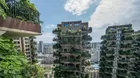 China: Plantas invaden un complejo de edificios y ahuyentan a residentes