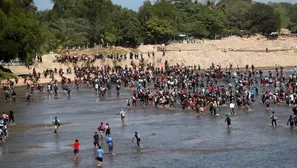 Cientos de migrantes varados en Guatemala cruzan río Suchiate para ingresar a México. Foto: EFE/Video: AFP