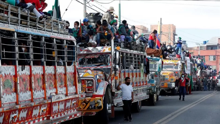 Colombia: Caravana indígena entra a Bogotá con la expectativa de reunirse con el presidente Iván Duque. Foto: EFE