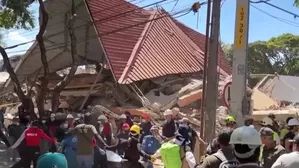 Colombia decreta tres días de duelo nacional tras el terremoto de magnitud 7.4 registrado el pasado 10 de agosto. El presidente Abelardo de la Espriella oficializó la medida en memoria de las víctimas. Video: Canal N