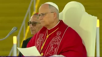 Con un marco de más de 40 mil asistentes, el papa León XIV lideró una multitudinaria vigilia de oración en el Estadio Olímpico de Barcelona. Video: Canal N