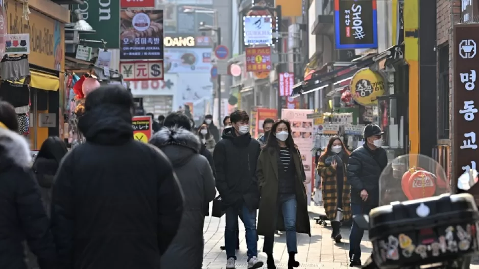 Corea del Sur detecta tres casos de la nueva cepa del coronavirus hallada en Reino Unido. Foto: AFP referencial