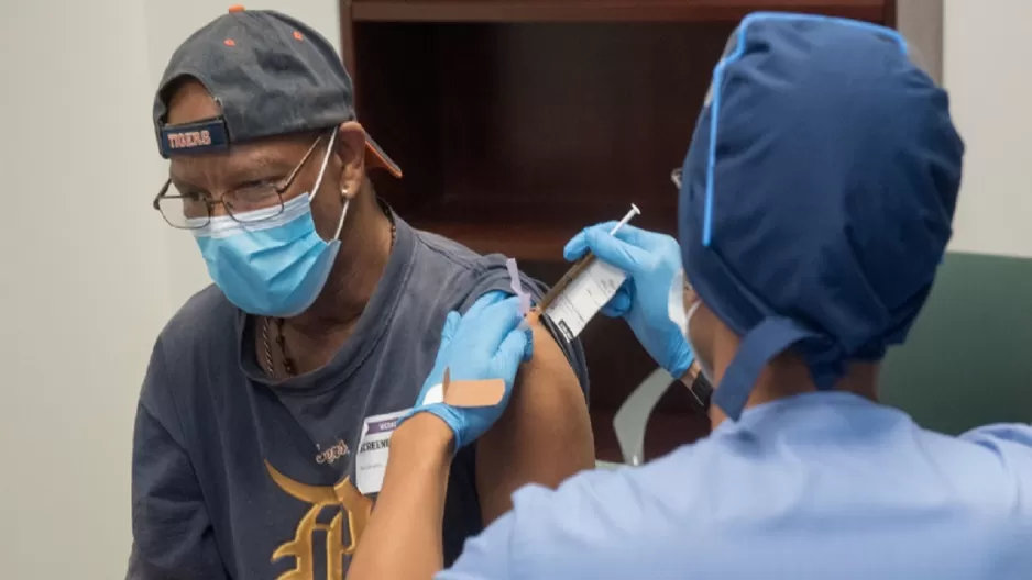 COVID-19: Moderna anuncia que su vacuna contra el coronavirus tiene una eficacia de 94.5%. Foto: AFP referencial