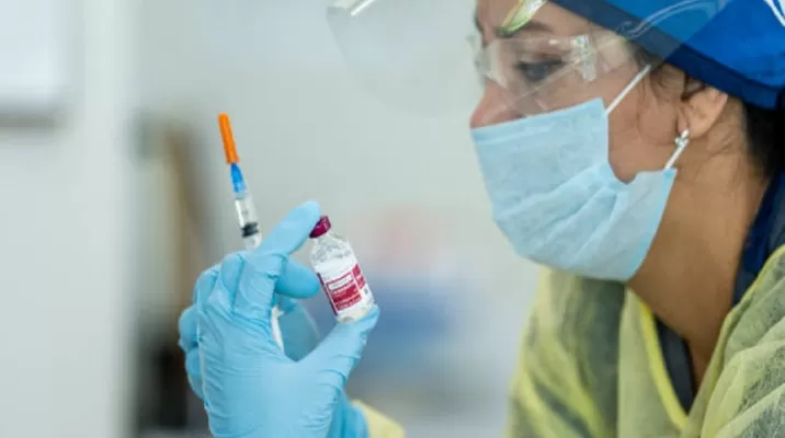 COVID-19: Moderna podría tener datos sobre eficacia de su vacuna contra el coronavirus en octubre o noviembre. Foto: iStock COVID-19: Moderna podría tener datos sobre eficacia de su vacuna contra el coronavirus en octubre o noviembre. Foto: iStock