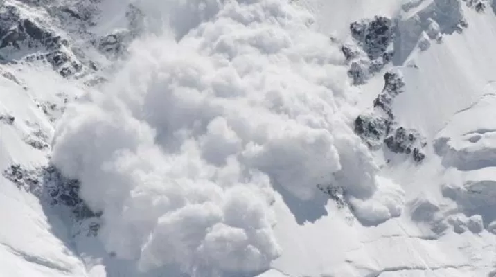 Avalancha en los Alpes de Francia. (Vía: Twitter) Avalancha en los Alpes de Francia. (Vía: Twitter)