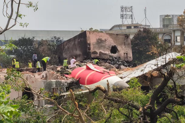 Air India: Accidente de avión apunta a una posible falla mecánica. Foto: AFP