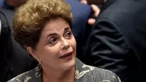 Presidenta de Brasil, Dilma Rousseff, habla ante el Senado. (Vía: AFP)