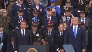 Donald Trump y Emmanuel Macron rinden homenaje a los veteranos del desembarco de Normand&iacute;a. Foto: AFP