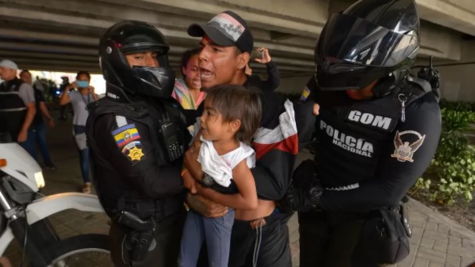 Ecuador: desalojan a 200 venezolanos tras conflictos por espacio público. Foto: EFE