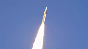 Artemis II despegó hacia la Luna con cuatro astronautas en la primera misión tripulada en más de 50 años. Video: Canal N