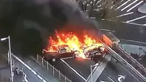 El choque y el posterior incendio oblig&oacute; a cerrar temporalmente todo el tr&aacute;fico en el puente de Brooklyn, EE.UU. (Foto: @ElinformanteUS)