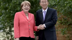 Ban Ki-moon y Angela Merkel. (Vía: AFP)