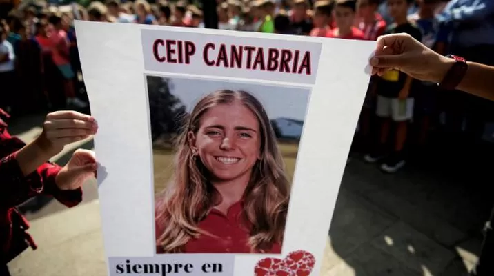 En el momento del arresto, el sospechoso presentaba arañazos en el rostro. (Foto: EFE) En el momento del arresto, el sospechoso presentaba arañazos en el rostro. (Foto: EFE)