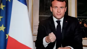 Presidente francés Emmanuel Macron aseguró que la catedral de Notre Dame será reconstruida en cinco años. Foto: AFP